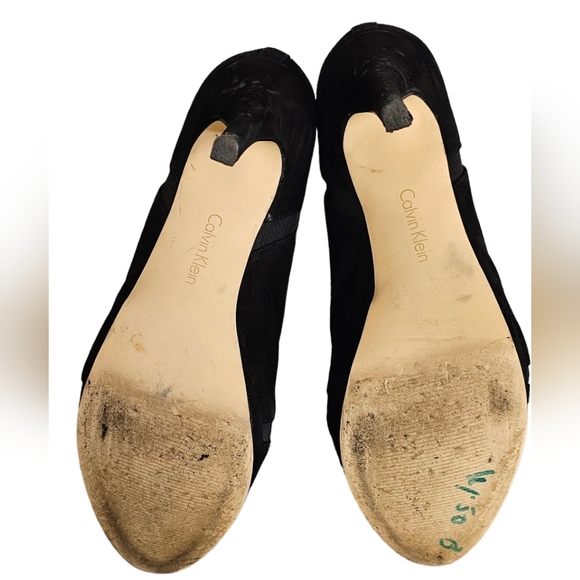 Calvin Klein. Women's Suede Ankle Boots. Black. Size 11. - Picture 4 of 6